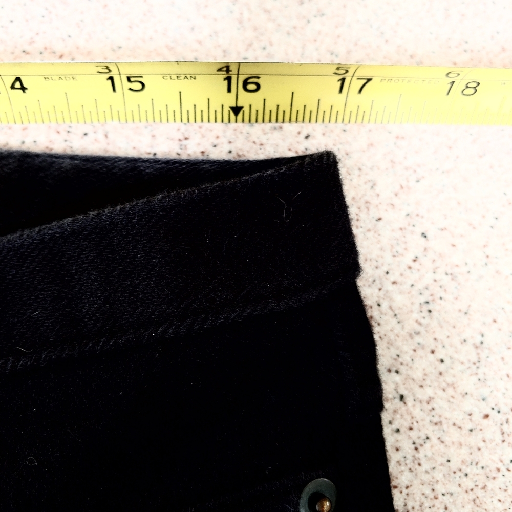 High Waisted Stretchy Black Leggings - Picture 12 of 16